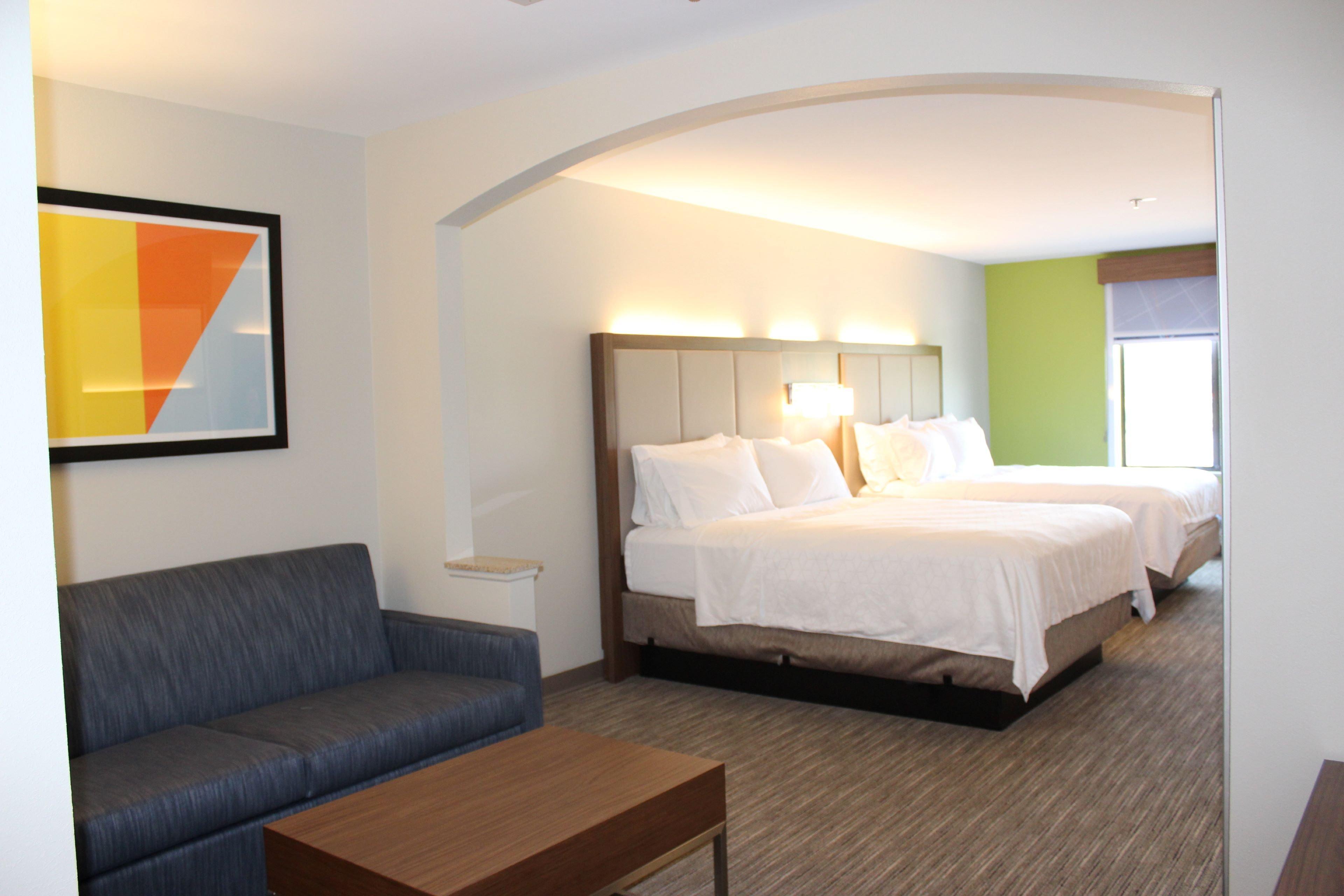 Holiday Inn Express Forest City By Ihg מראה חיצוני תמונה